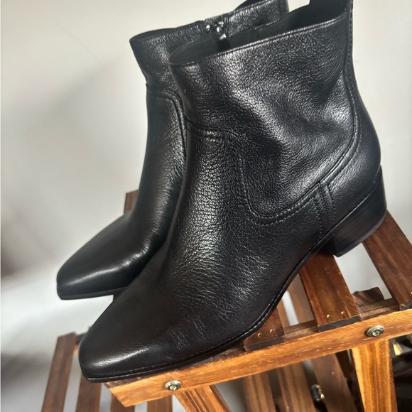Cole Haan NAIA Sleek Black Boots for Every Occasion - Picture 3 of 9
